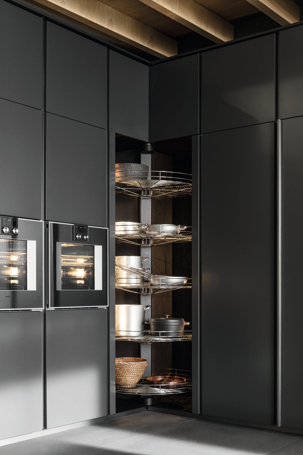 Colonna girevole per cucina – ambientata