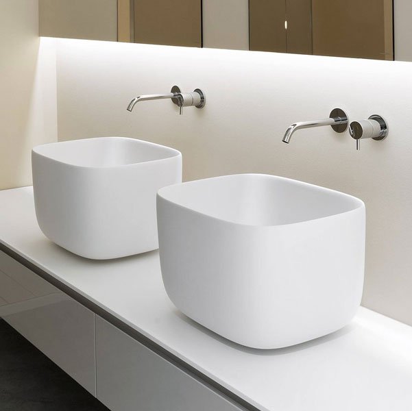 Poggio – lavabo da appoggio – ambientata