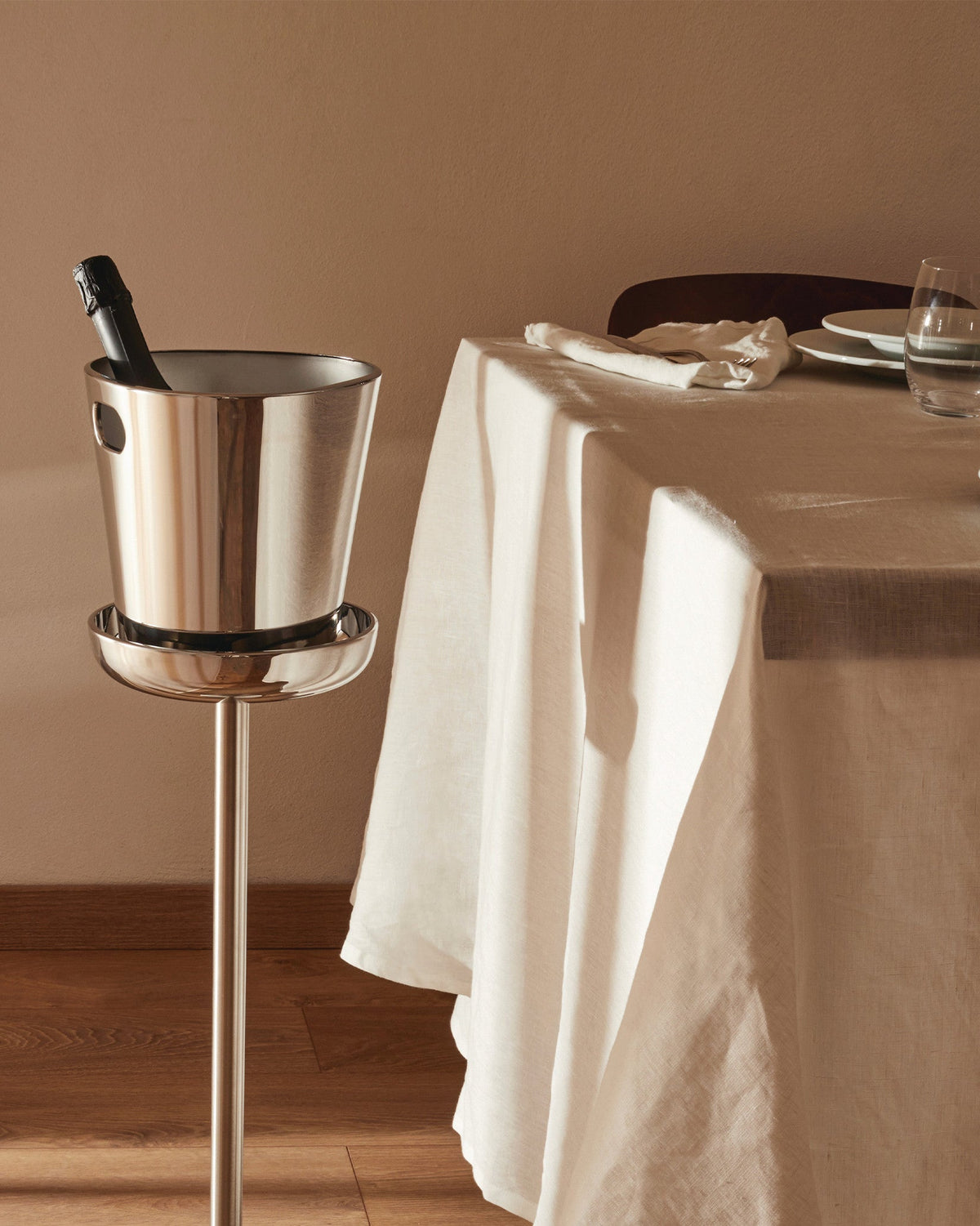JM26 – colonna portarinfrescatore - Sag 80 - Alessi - Cucina