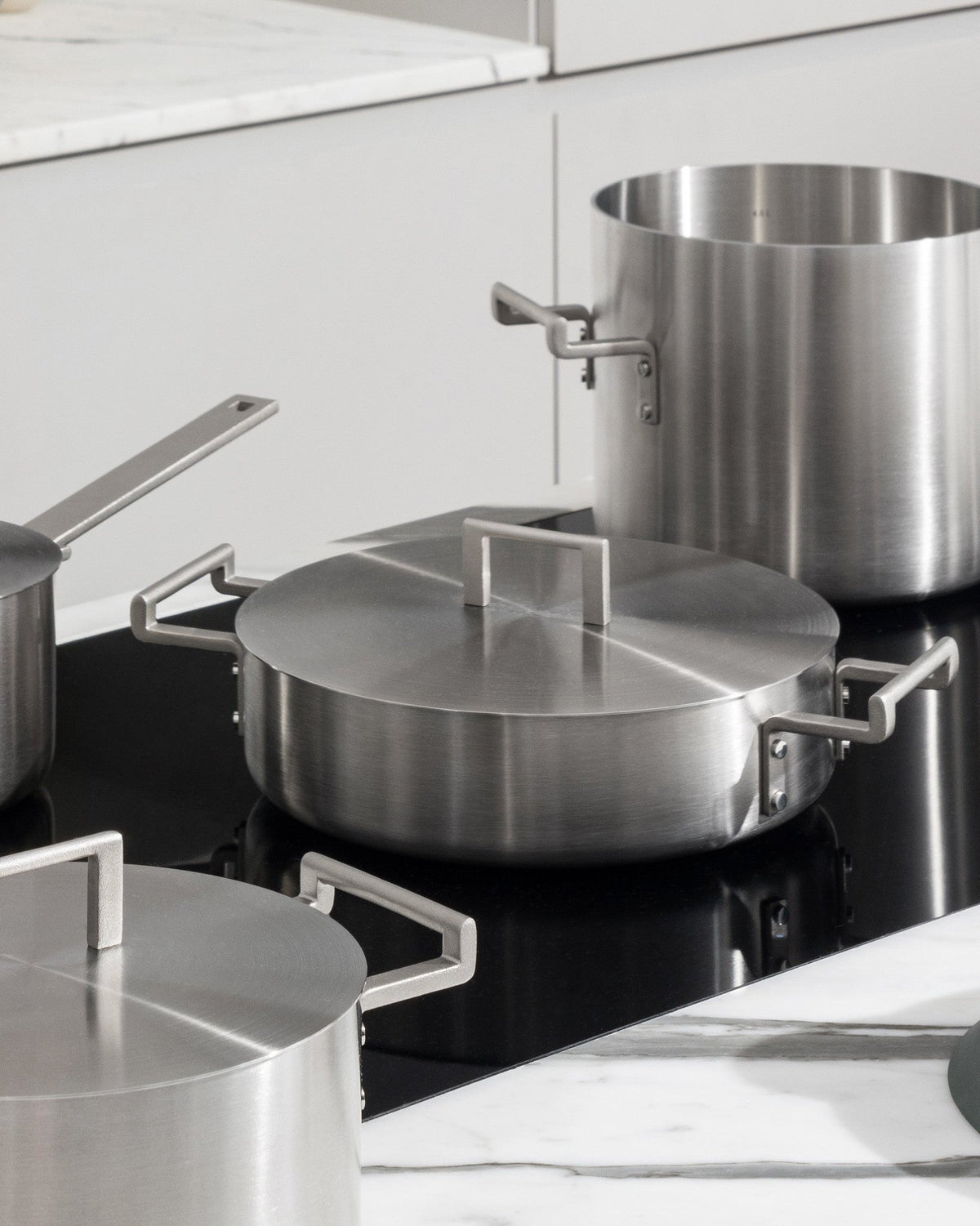 Convivio – casseruola bassa a due manici - Sag 80 - Alessi - Complemento