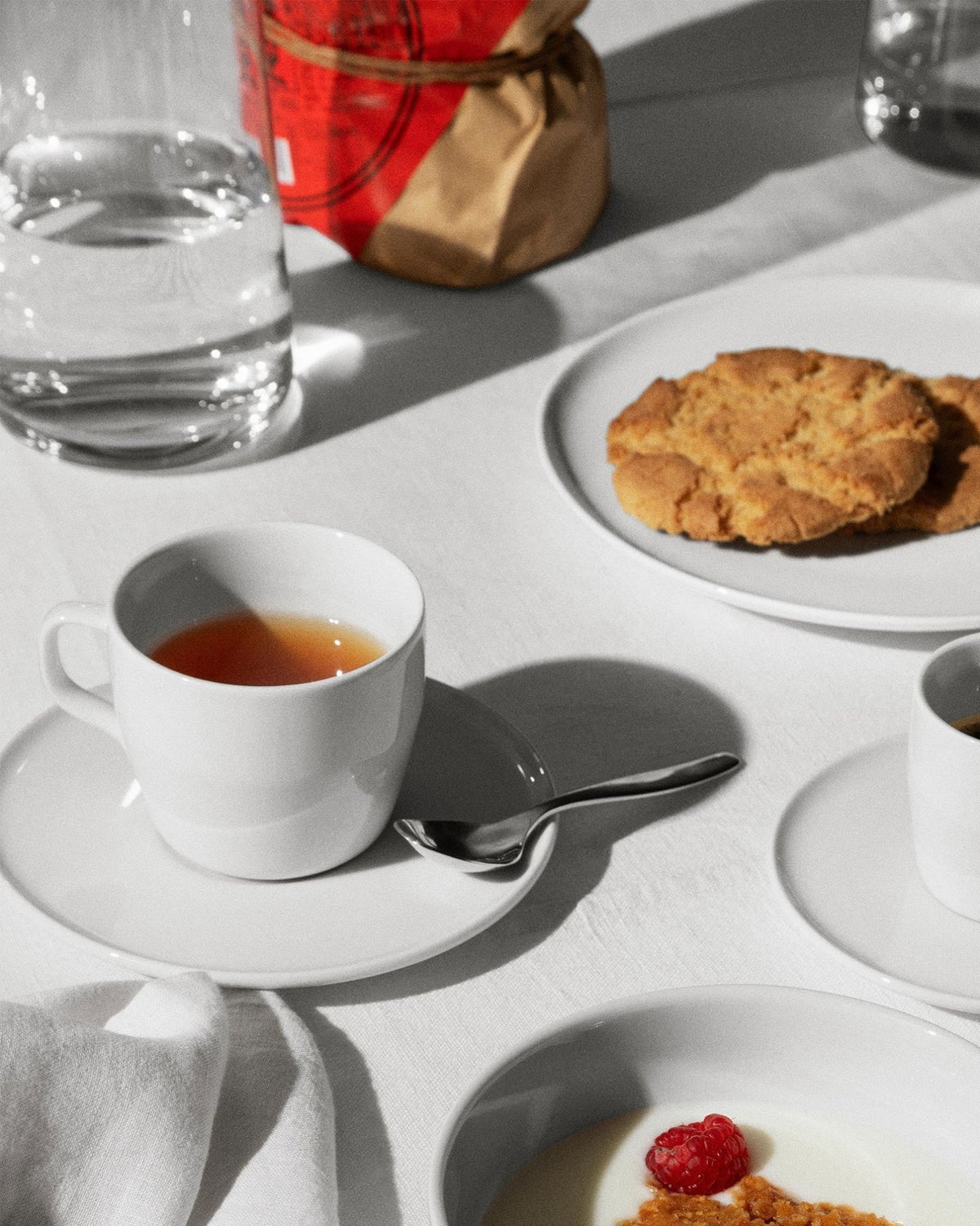 Itsumo – set di una tazza da caffè-filtrato con sottotazza (4 pezzi) - Sag 80 - Alessi - Complemento