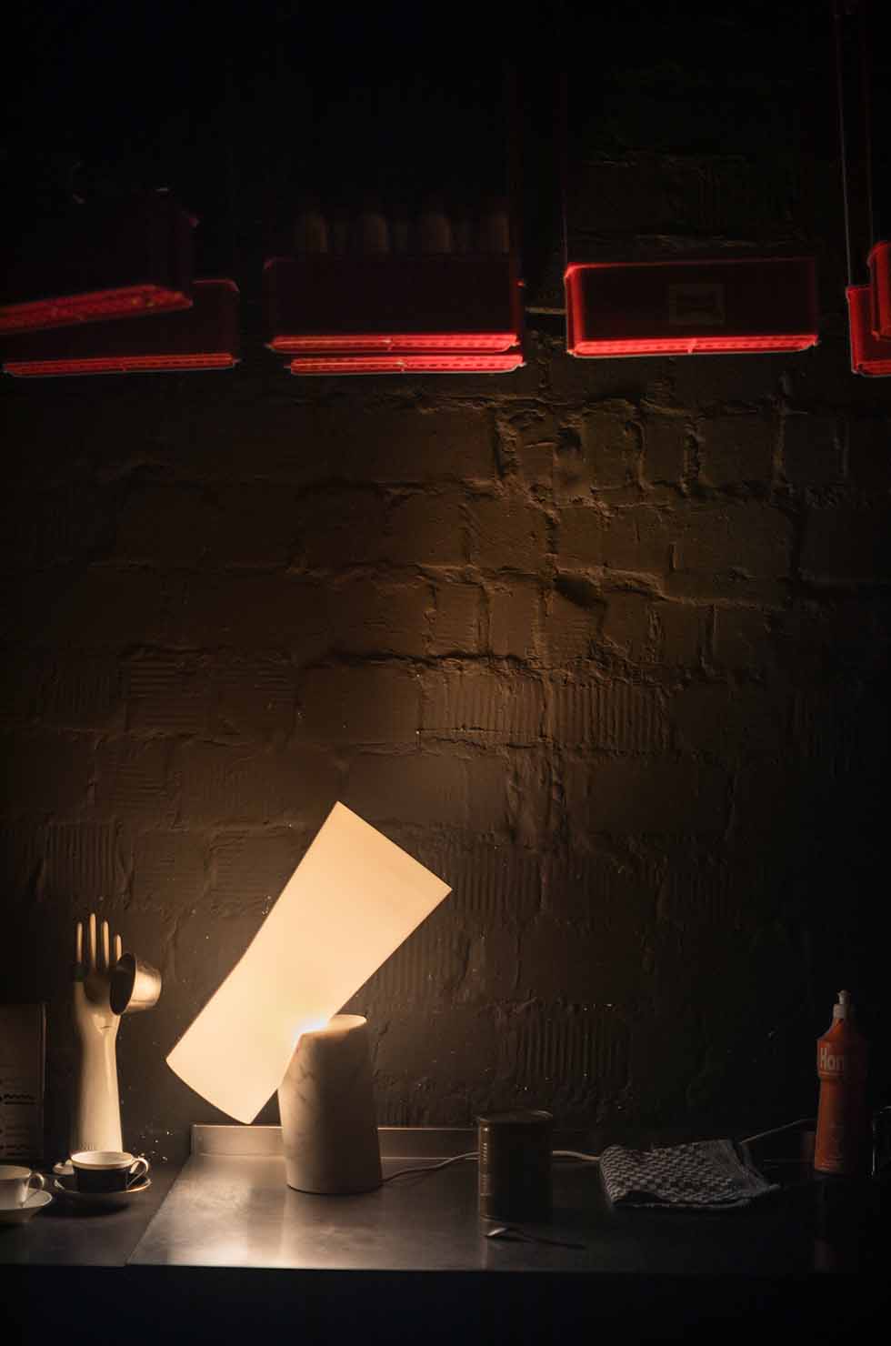 Nile – lampada da tavolo – ambientata