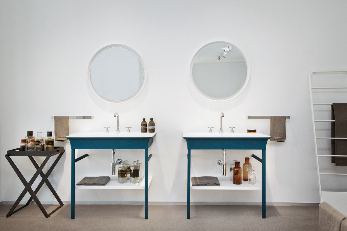 Novecento XL con struttura – lavabo a parete – ambientata