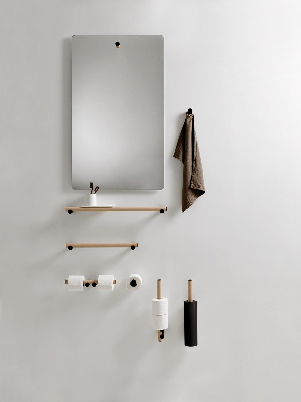 Dot Line h 75 cm – porta salviette - Sag 80 - Agape - Bagno