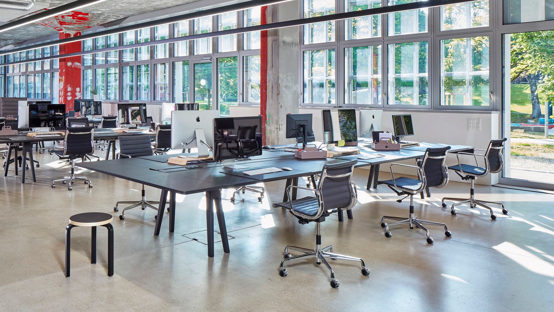 Aluminium Chairs EA 117/118/119 – Lavoro - Sag 80 - Vitra - Sedia