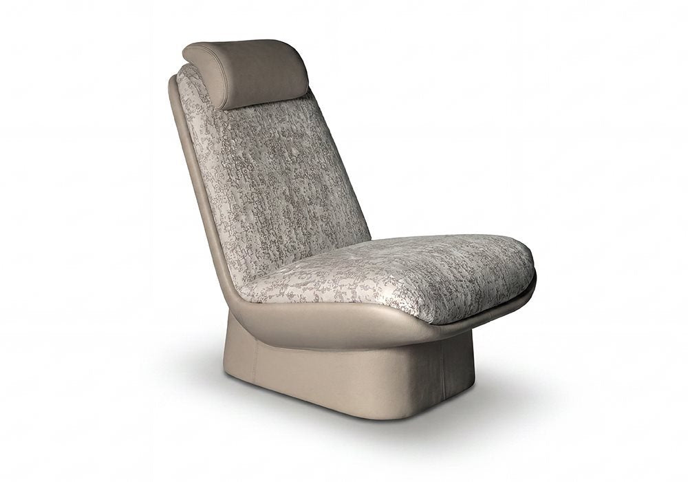 Siri – poltrona e pouf – foto prodotto