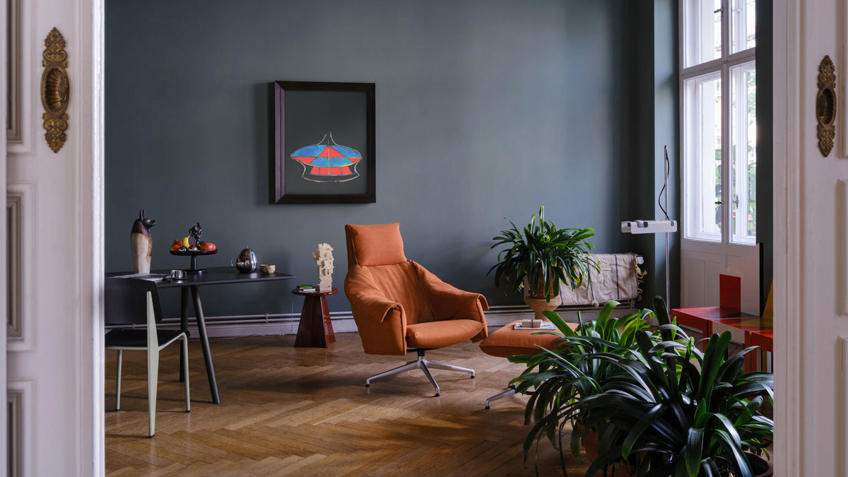 Bascule Highback & Ottoman – poltrona con poggiapiedi