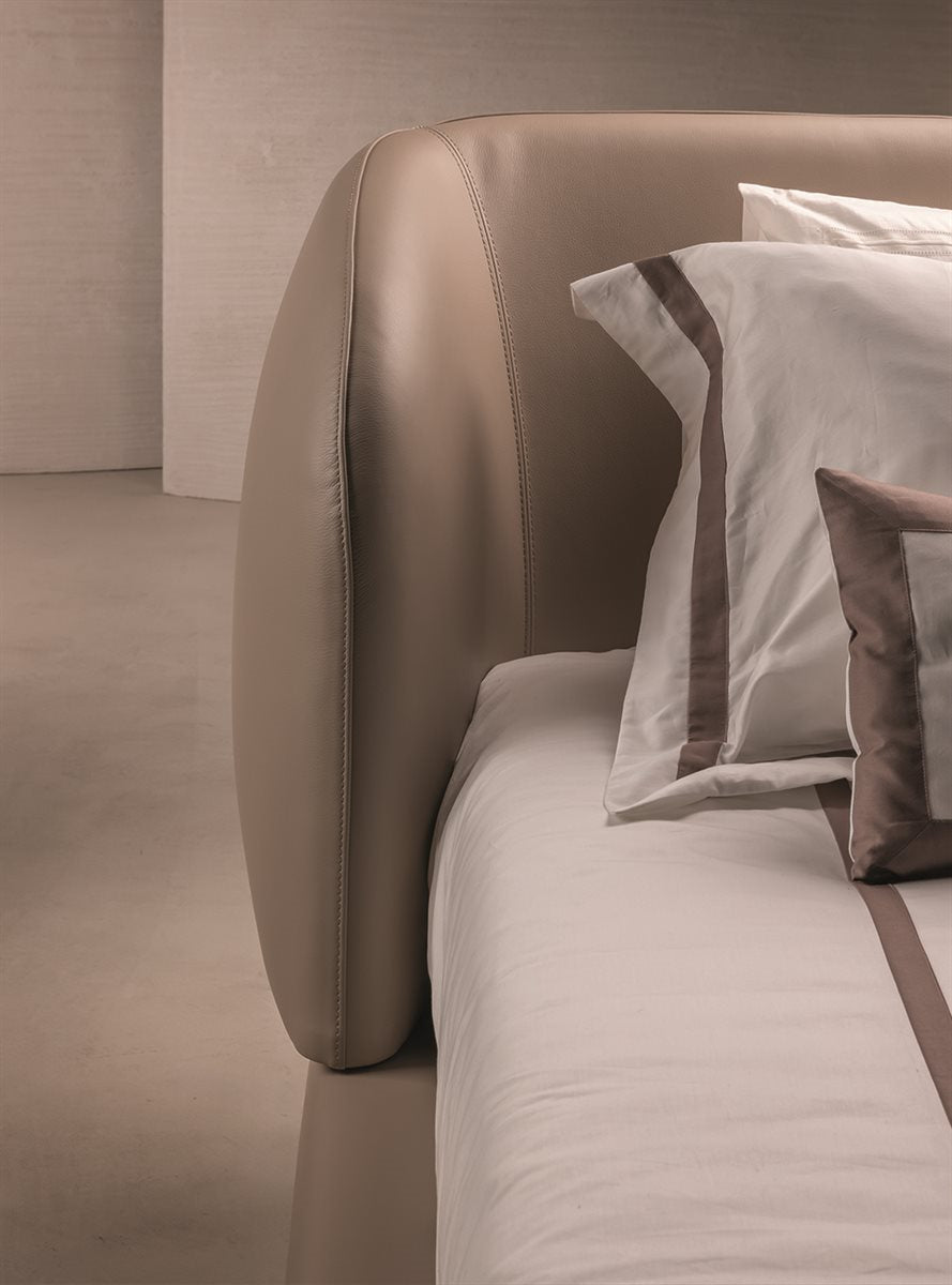 Royal – letto – ambientata
