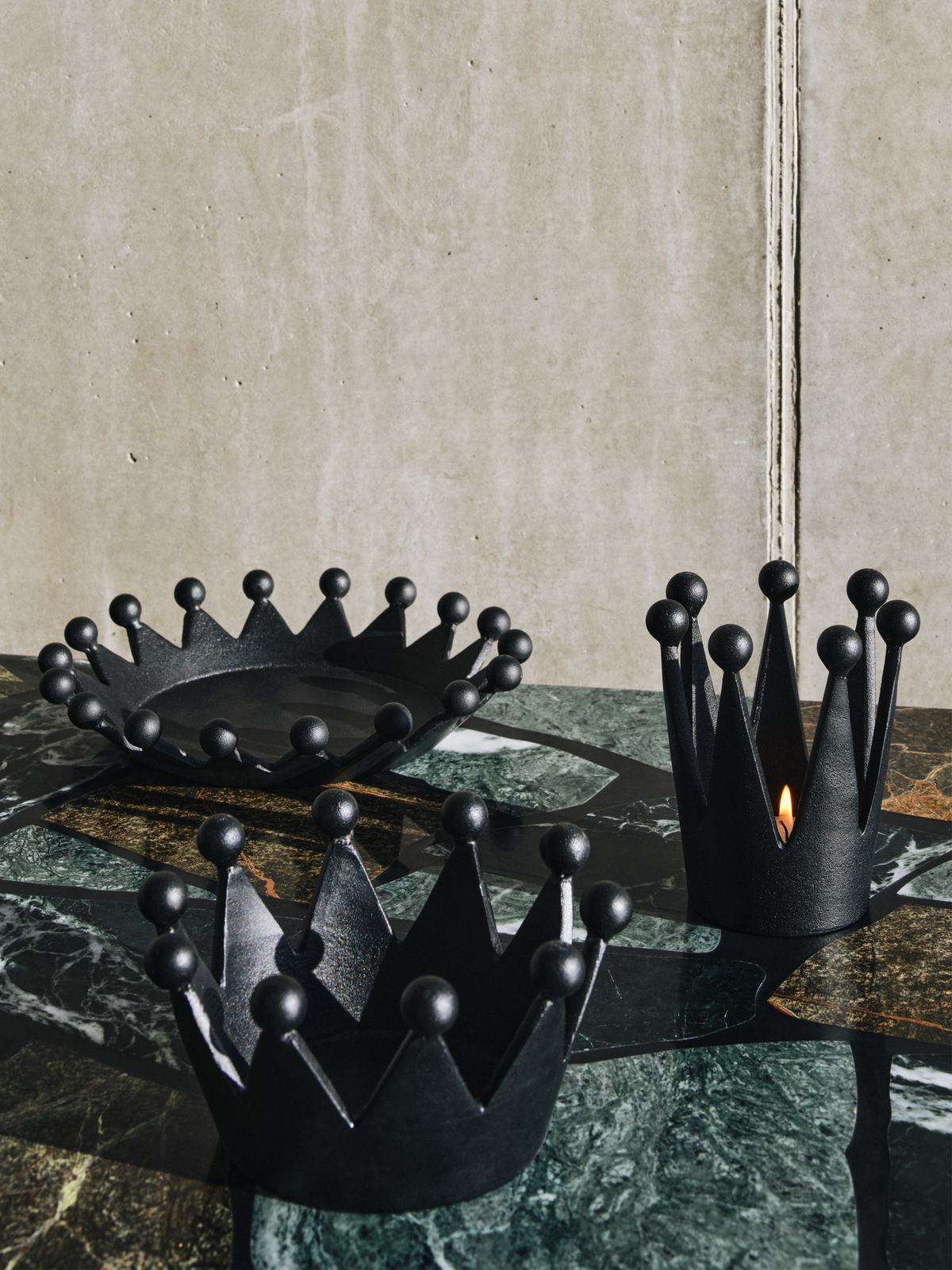 Cast Crown – portacandele – ambientata