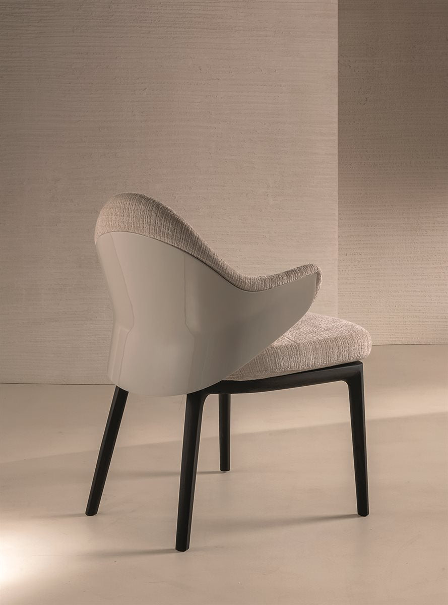 Aria – sedia – ambientata