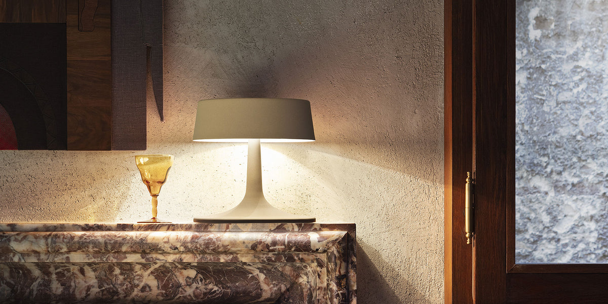 China – lampada da tavolo – ambientata