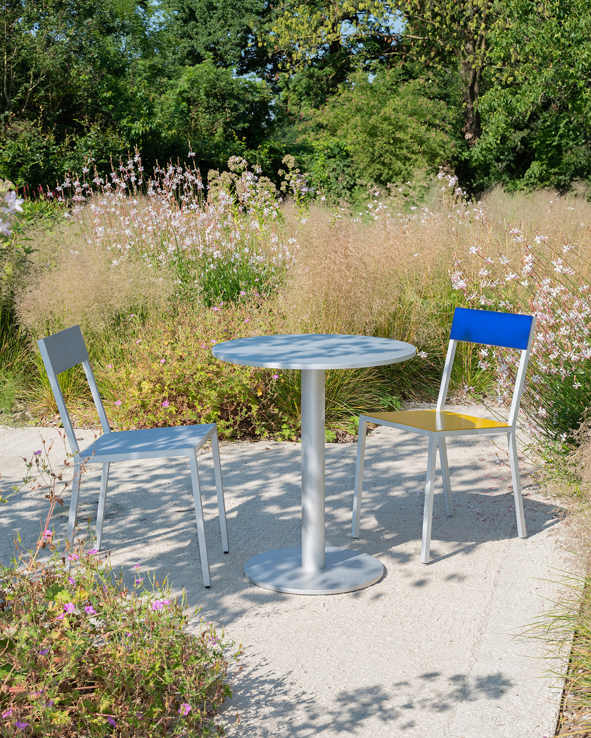 Round / Square Table S – tavolo – ambientata