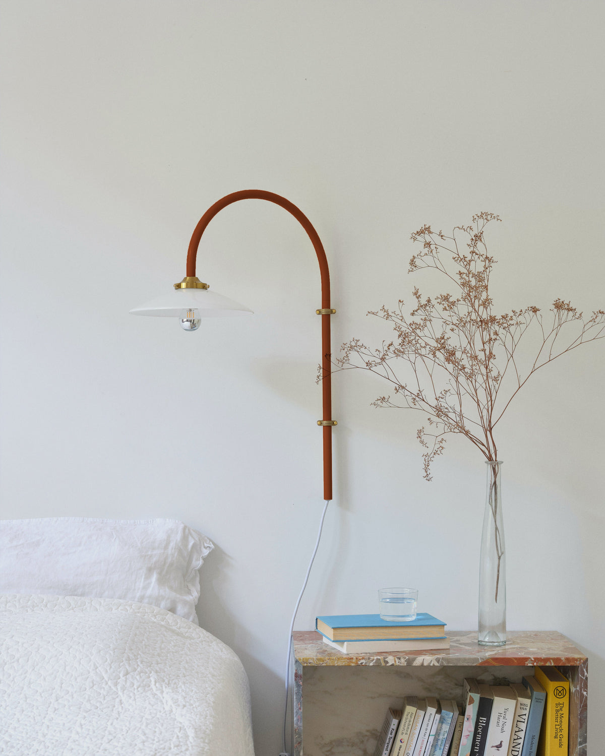 Hanging Lamp – lampada da parete – ambientata