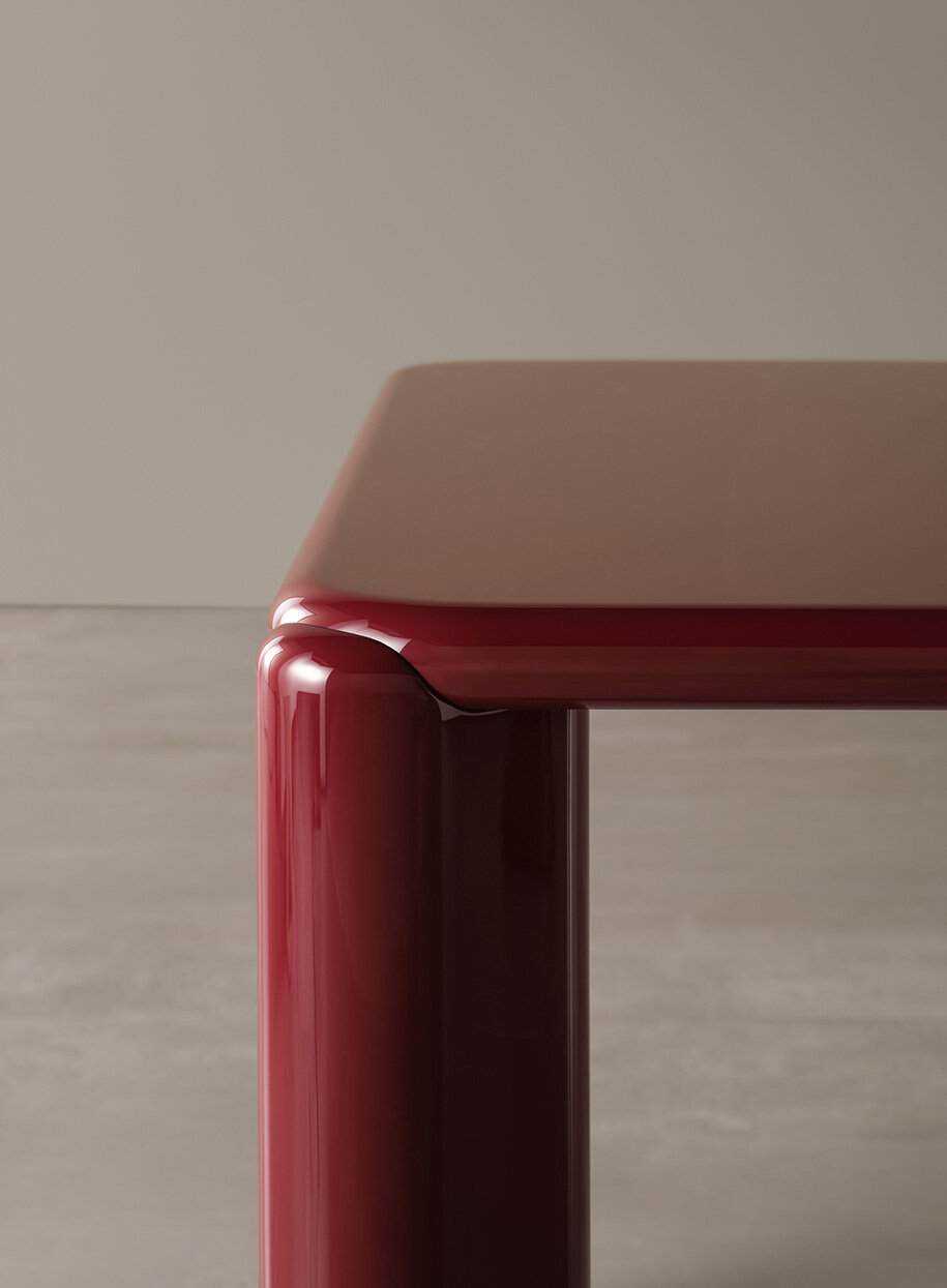 Frank – tavolo – ambientata