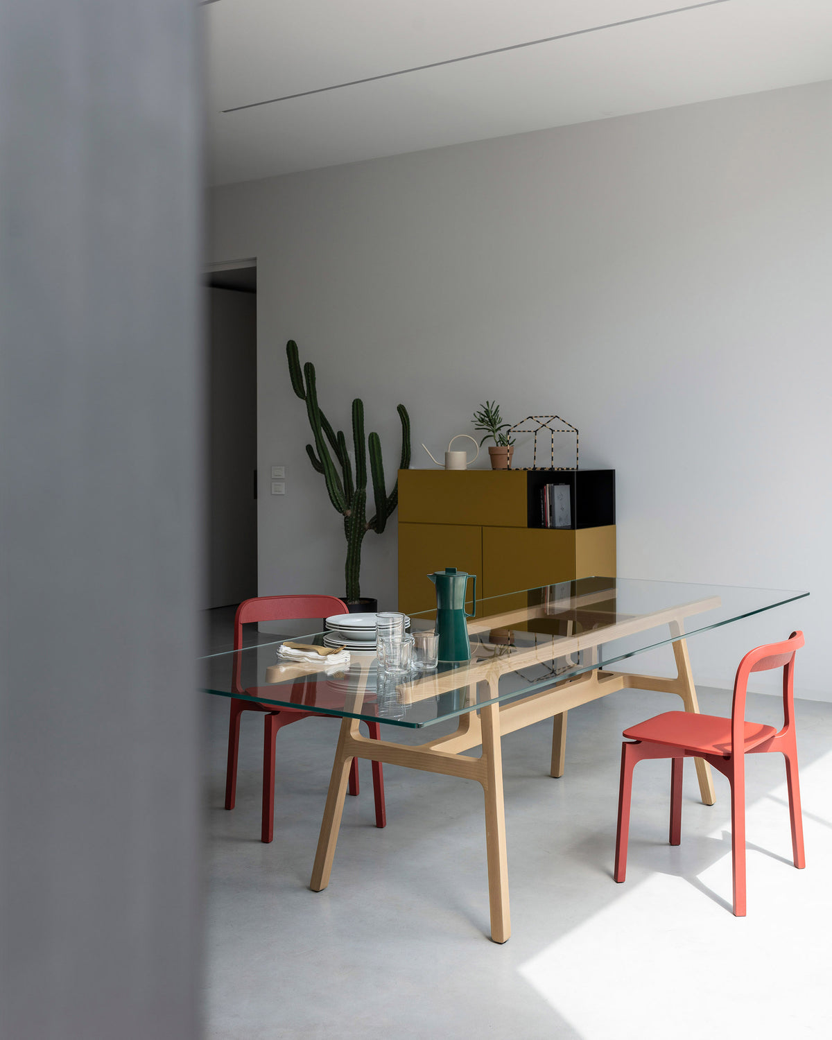 Contorna – sedia – ambientata