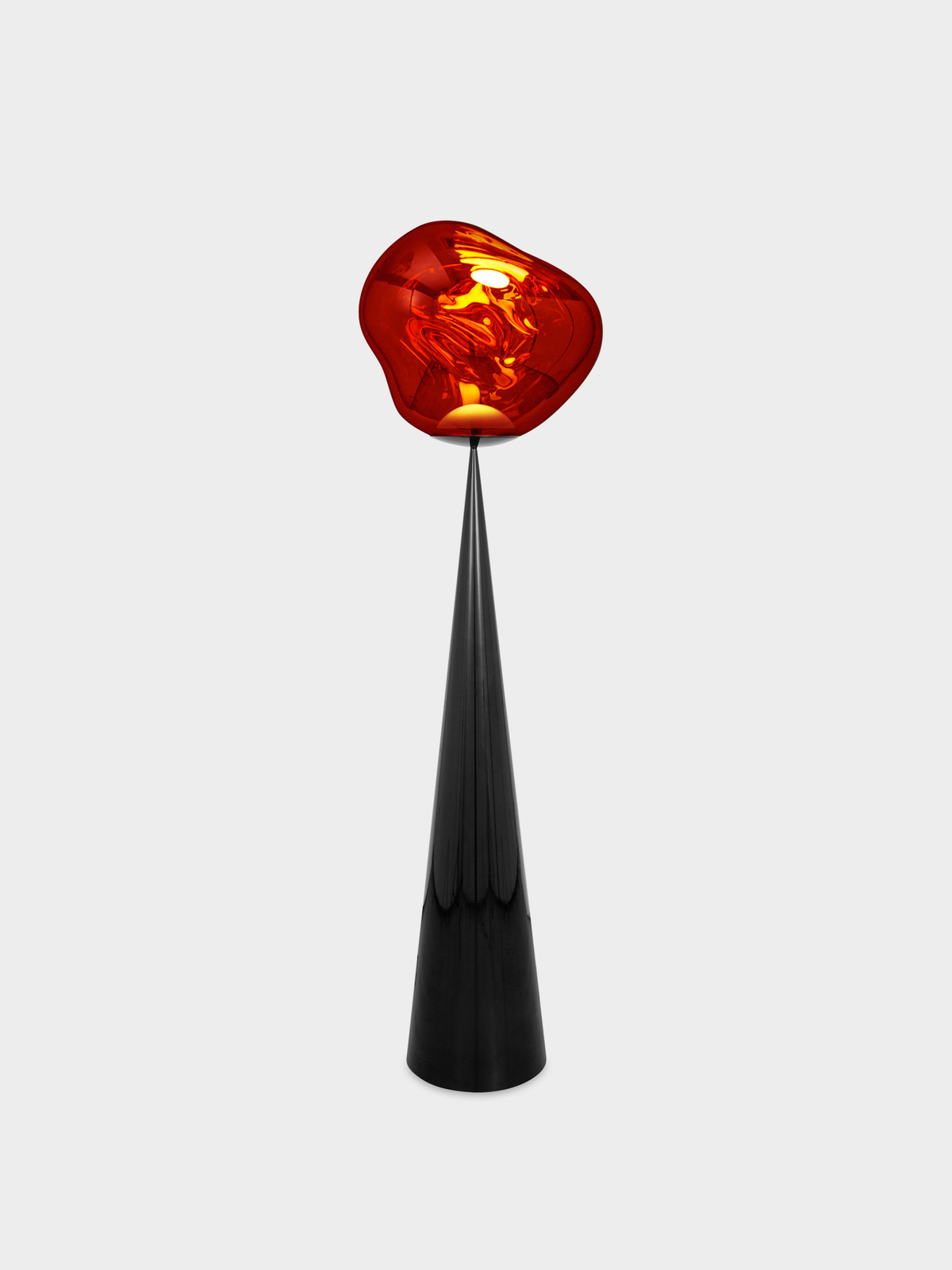 Melt Cone – lampada da terra – ambientata