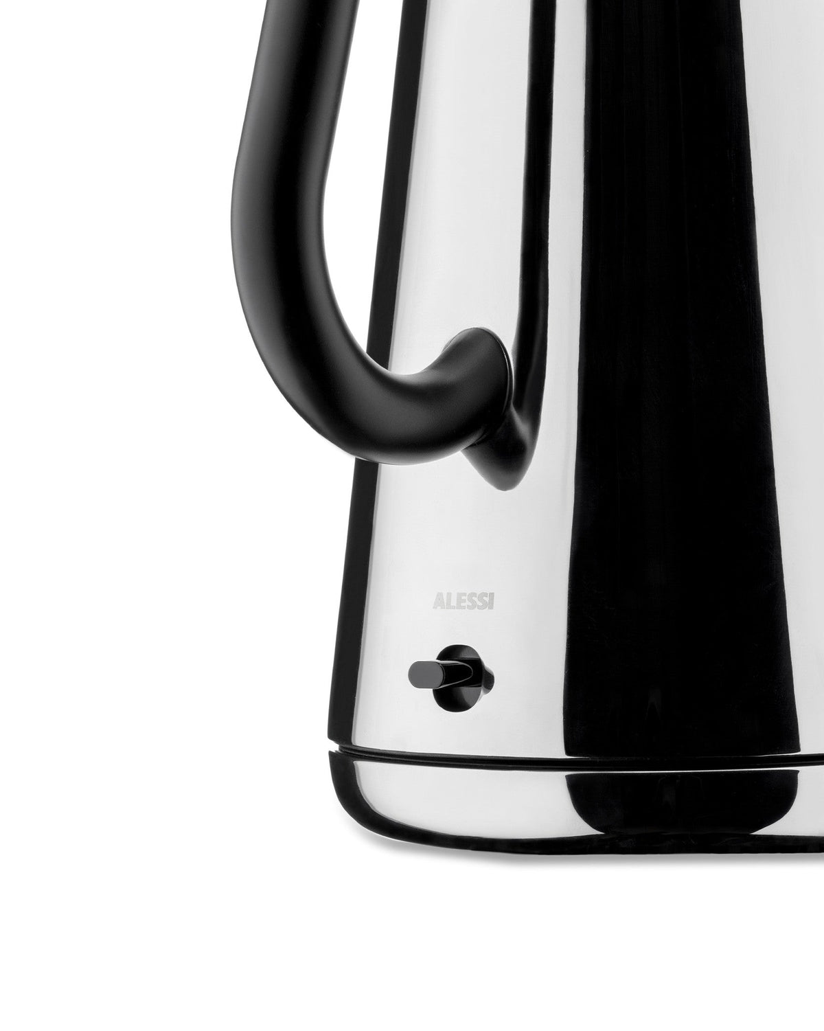 Toru – bollitore elettrico. Spina inglese (NE01/UK) – ambientata