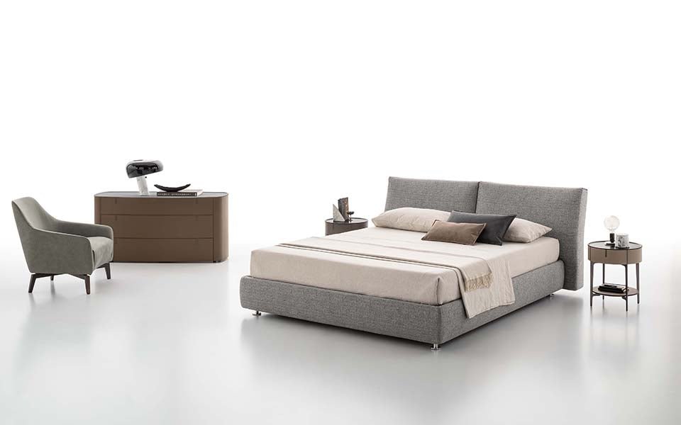 Round3 – complementi notte – ambientata