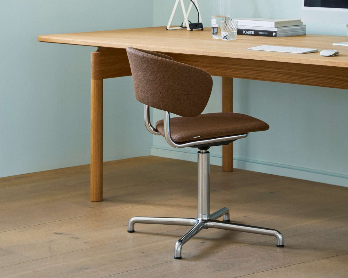 Plan Studio Armchair – poltroncina girevole – ambientata