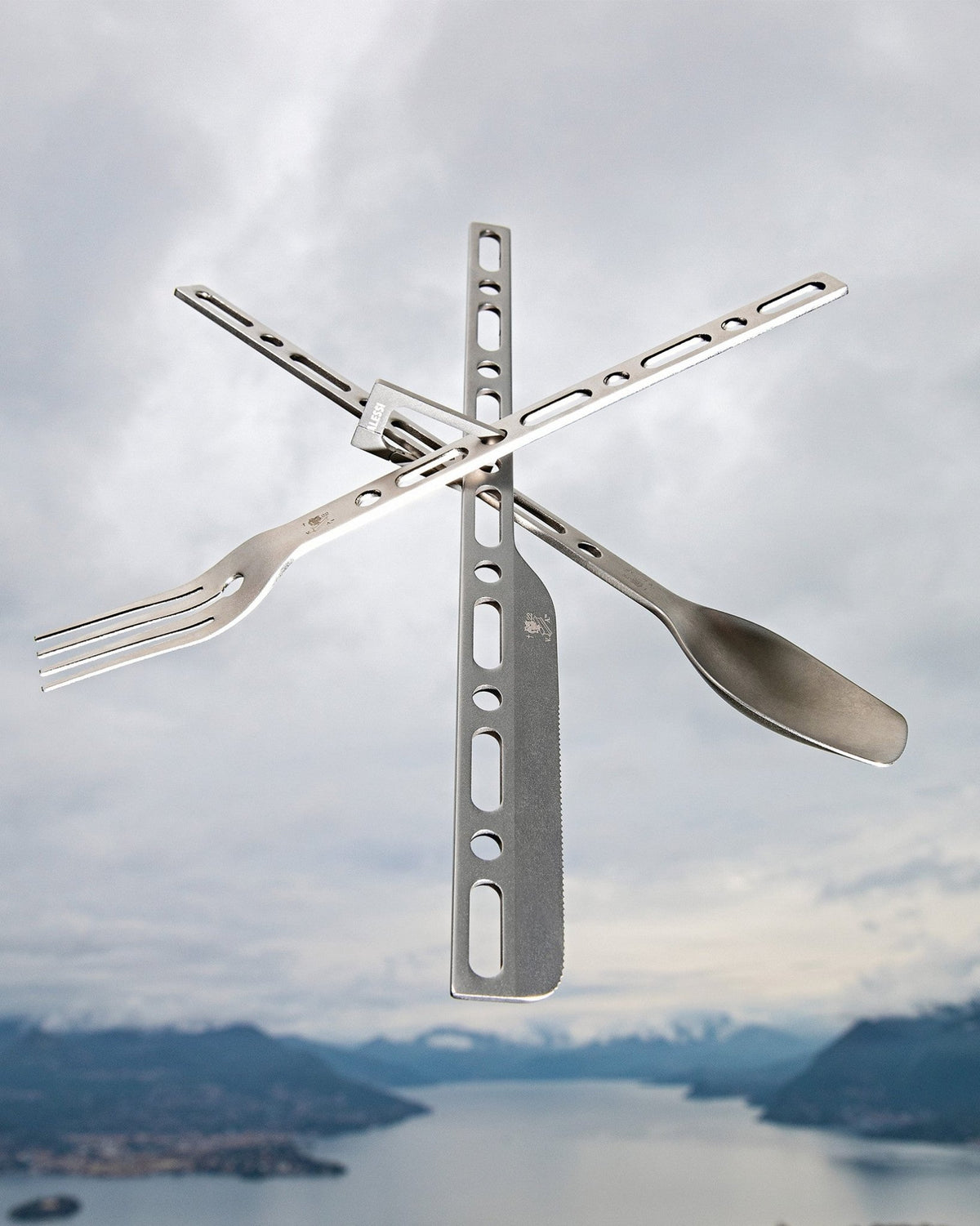 Occasional Object – set di posate. 999 pezzi numerati - Sag 80 - Alessi - Complemento