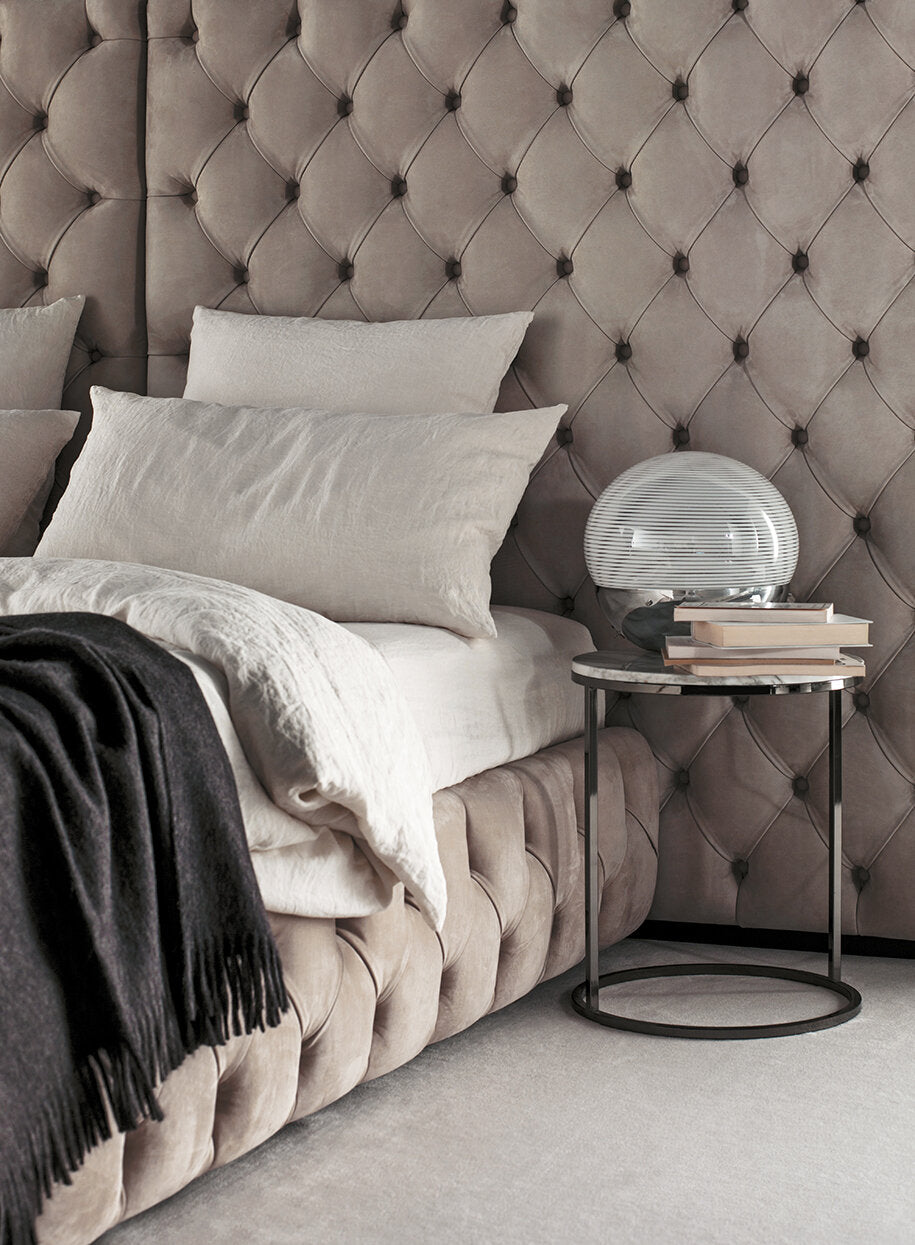 Tuyo – letto – ambientata