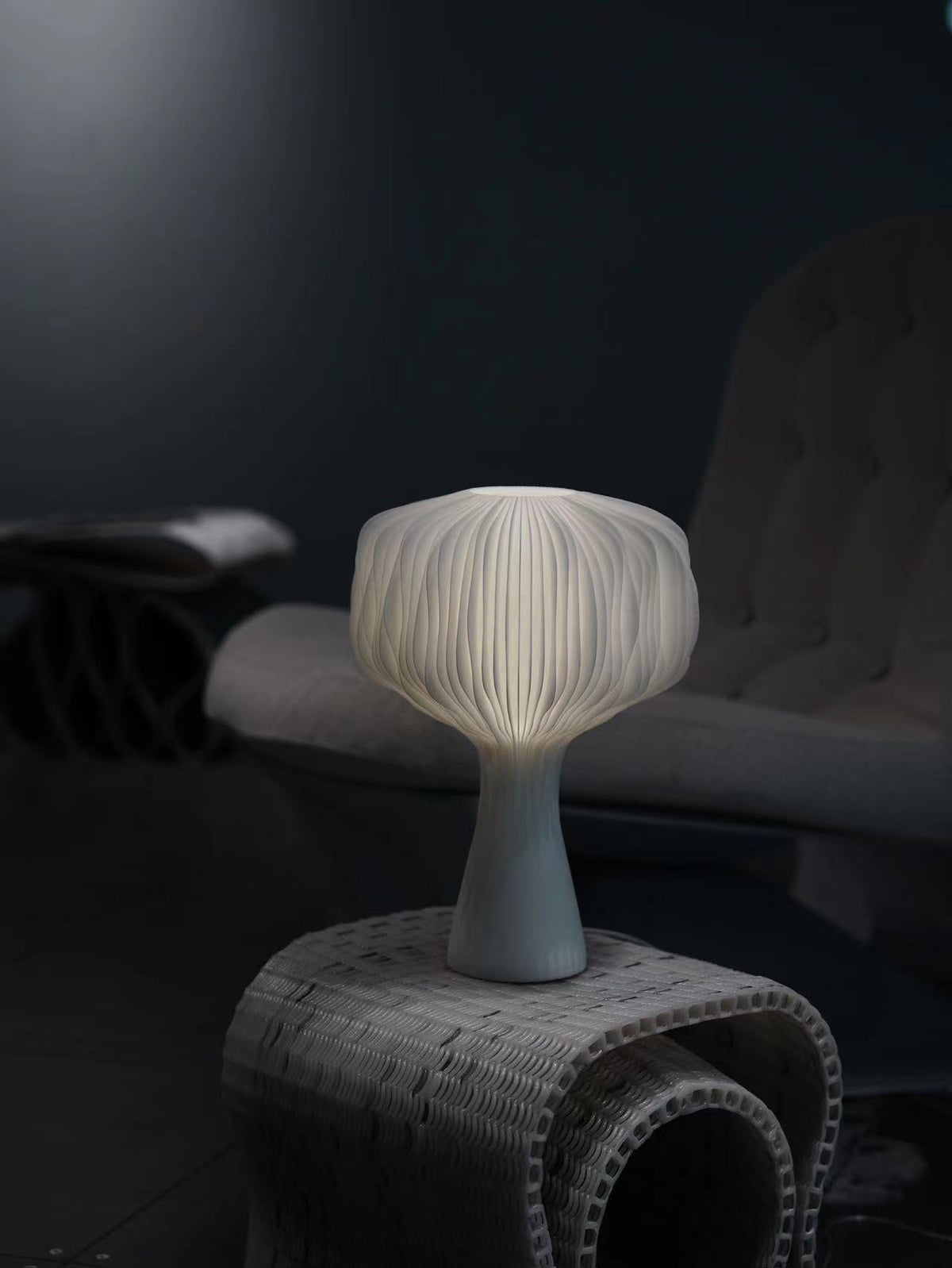 Jellyfish – lampada da tavolo – ambientata