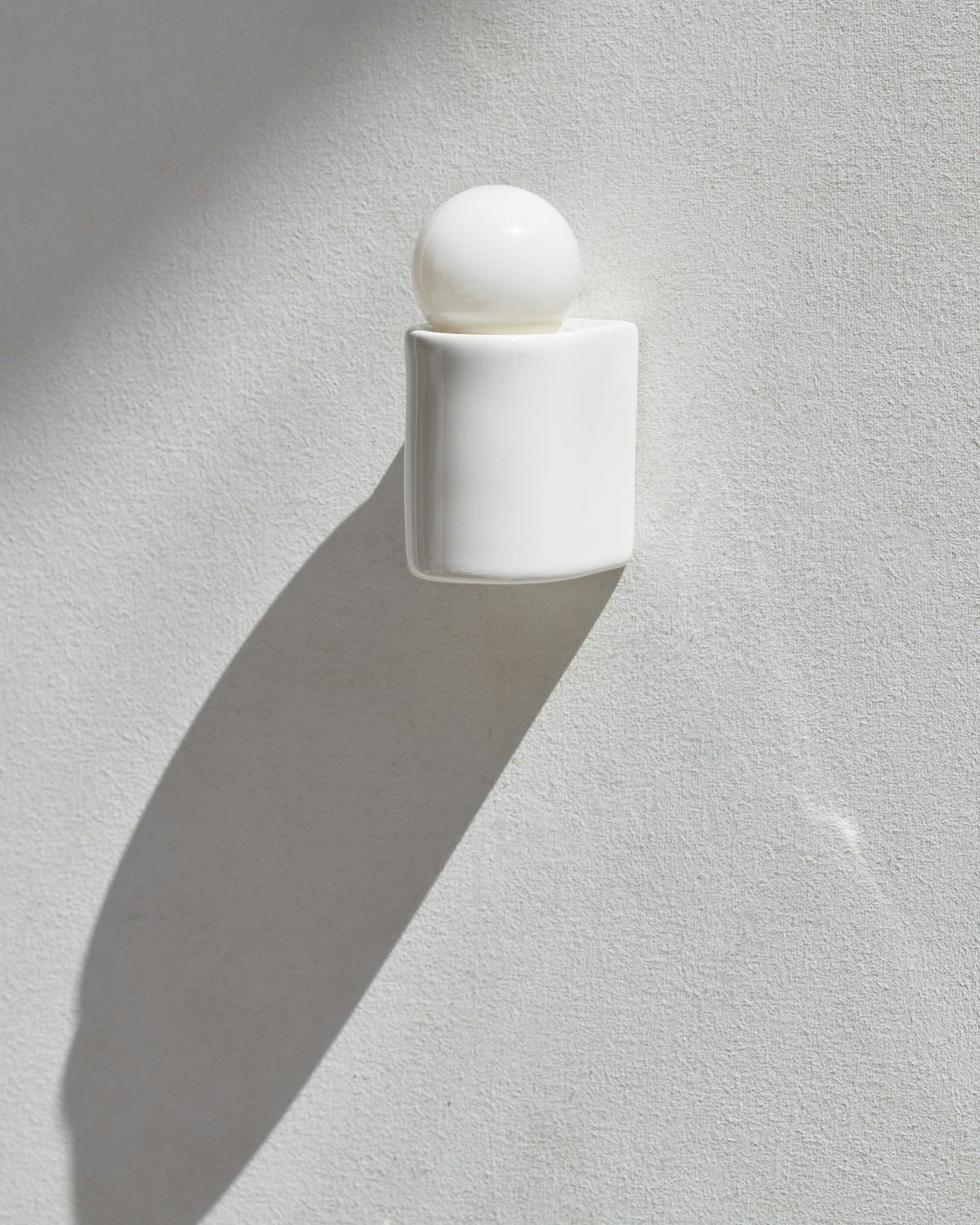 White Porcelain Series – applique – ambientata