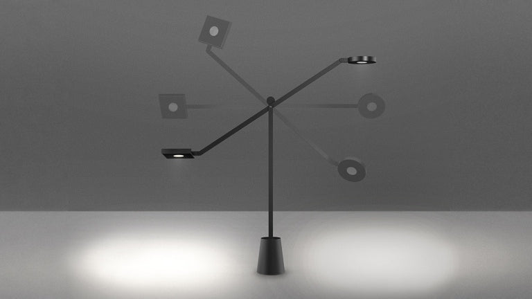 Equilibrist – lampada da tavolo – ambientata