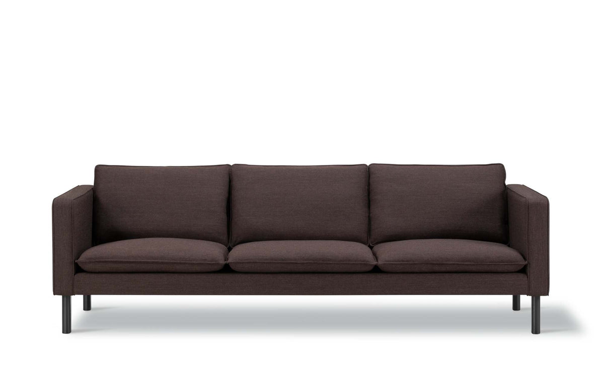 Jota Sofa on Legs – divano – foto prodotto