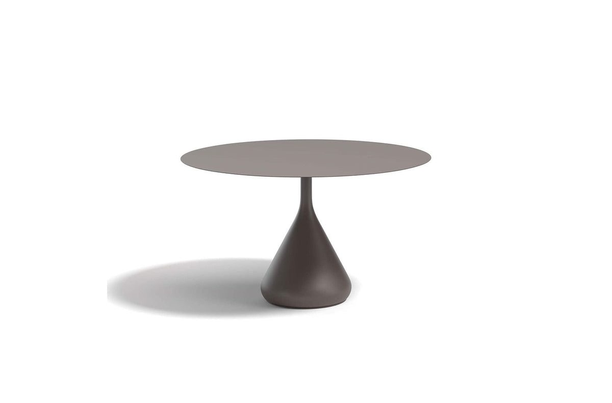 Satellite – low Dining table 115 – ambientata