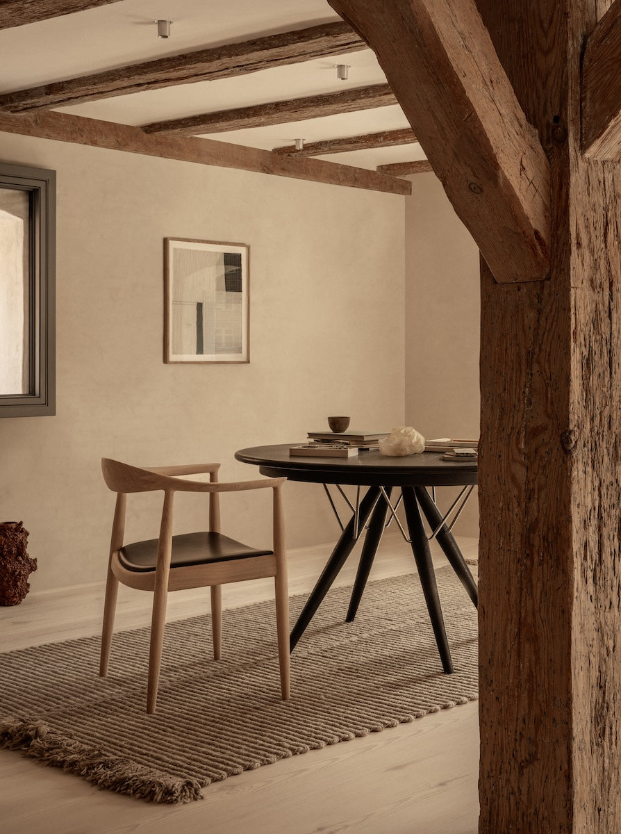 pp501 / pp503 The Chair – sedia – ambientata
