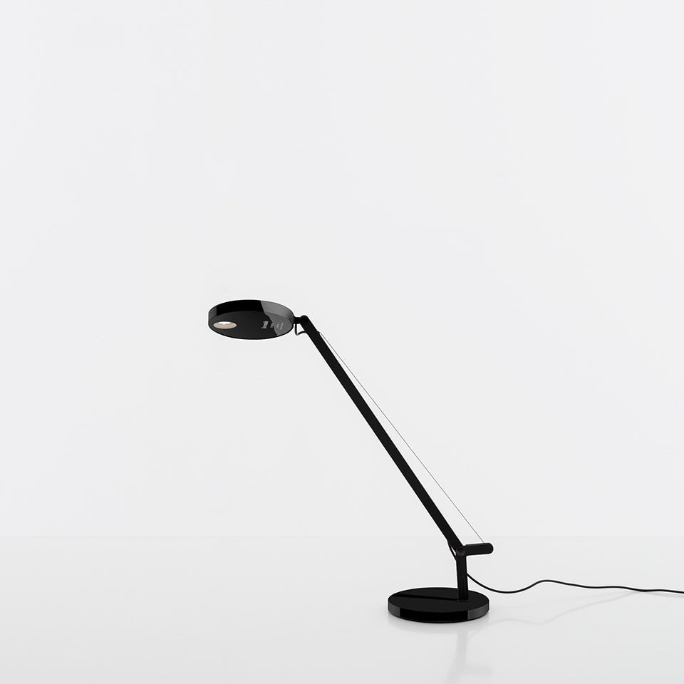 Demetra Micro Tavolo – lampada da tavolo – ambientata