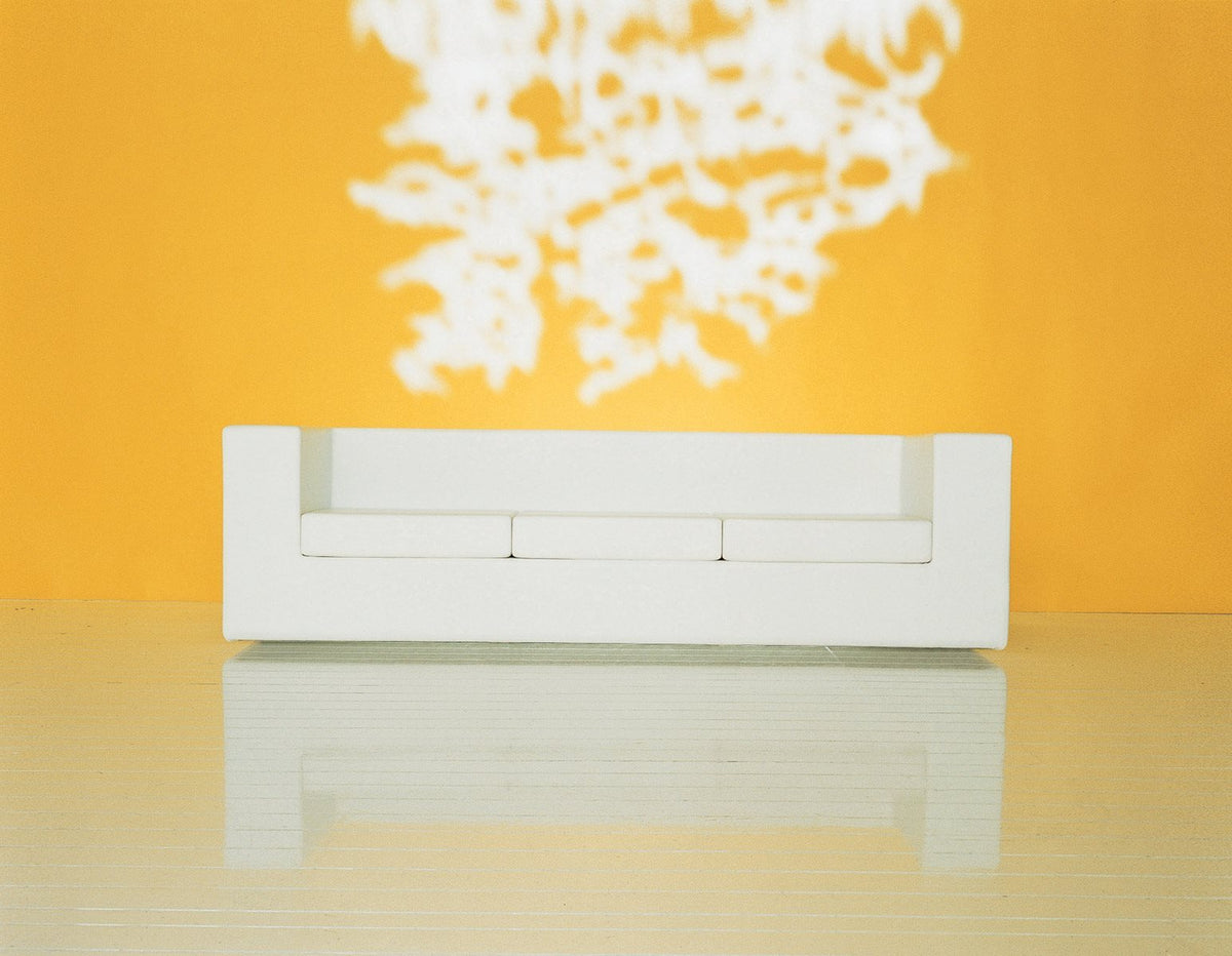 Throw-Away – divano – ambientata