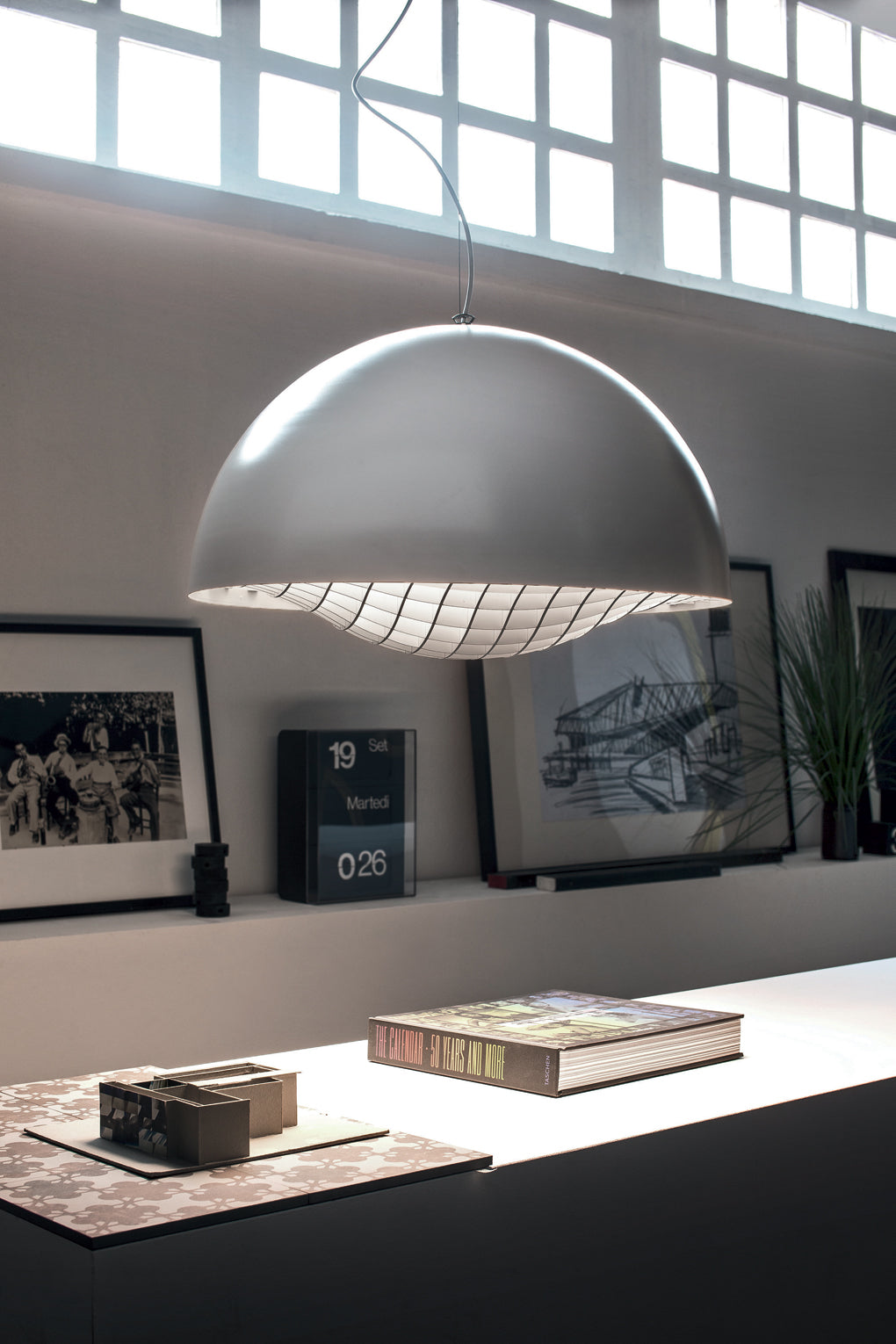 Grid – lampada – ambientata