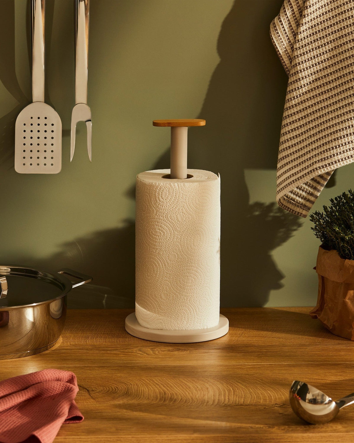 Mattina – portarotolo da cucina - Sag 80 - Alessi - Cucina