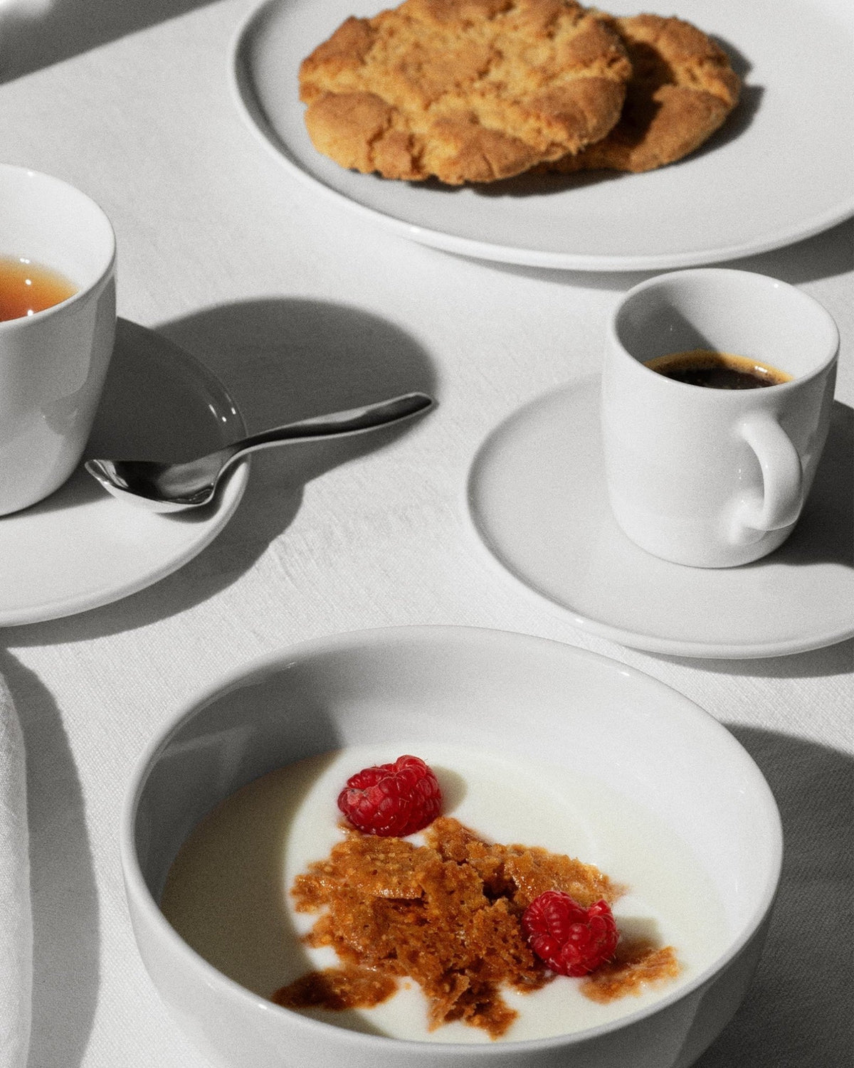 Itsumo – set di una tazza da caffè con sottotazza (4 pezzi) - Sag 80 - Alessi - Complemento