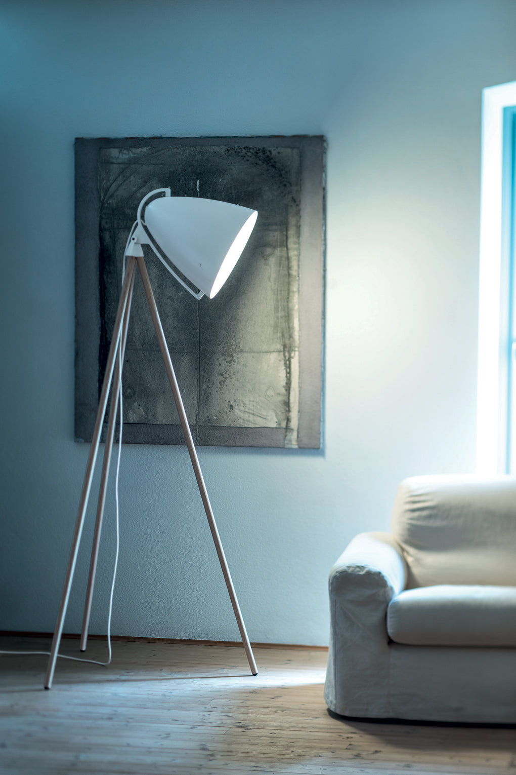 Faro Next – lampada da terra – ambientata