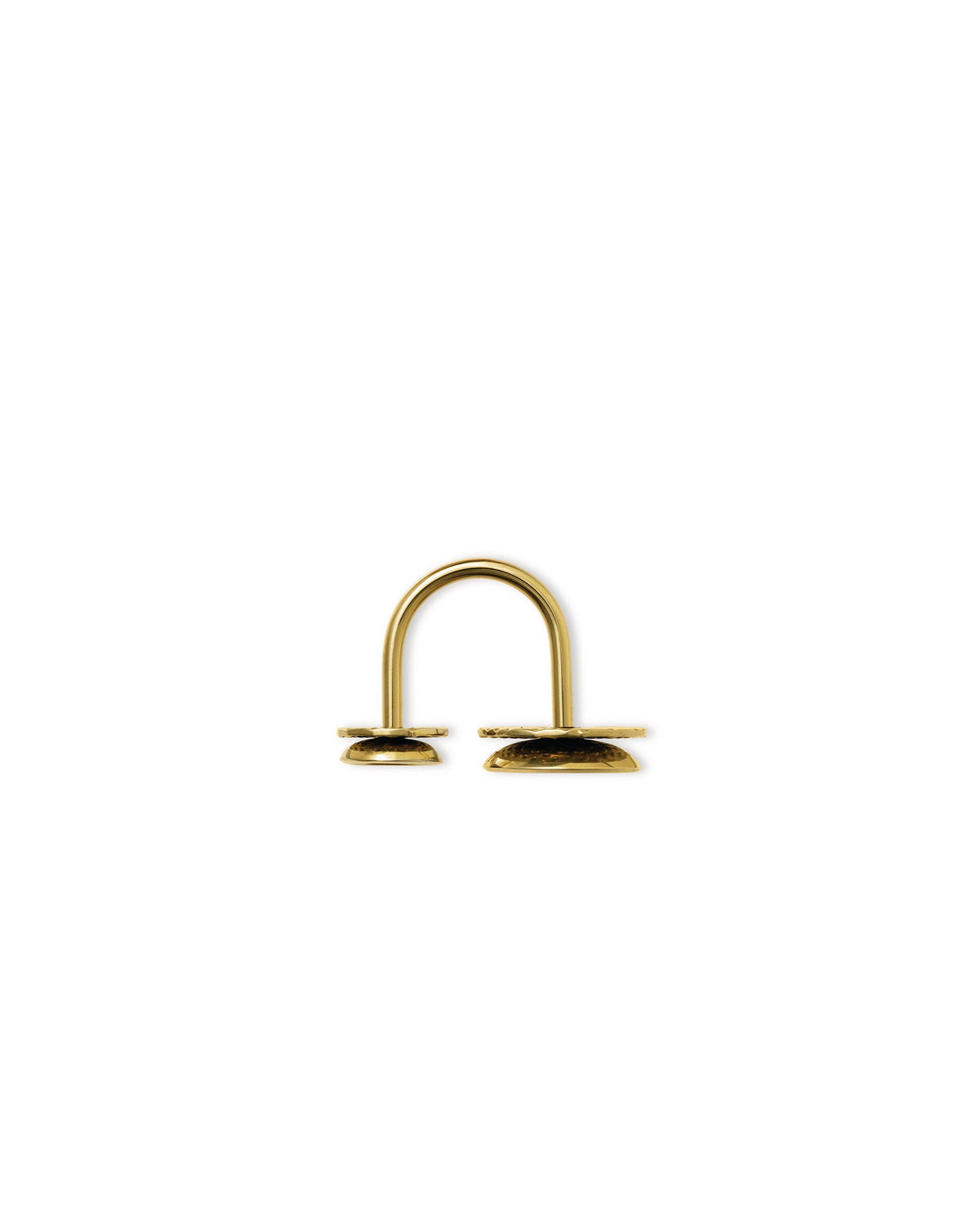 Acta – anello – ambientata