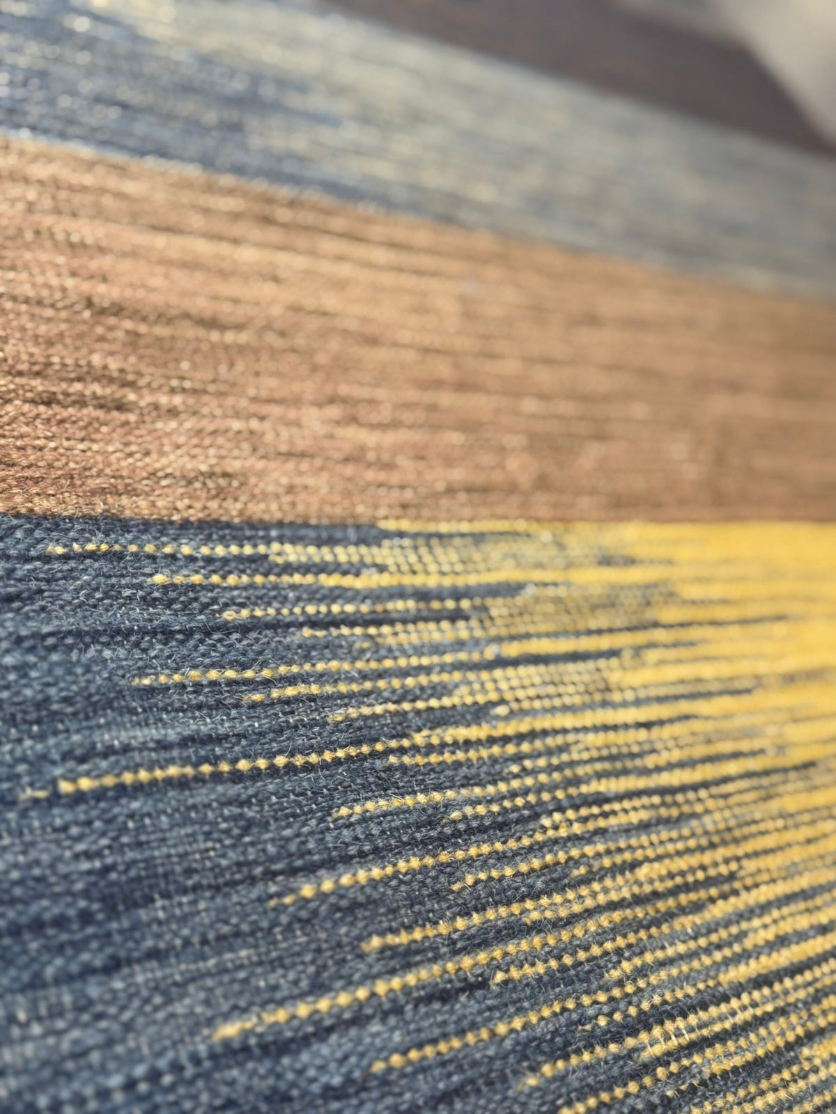Kilim Vi - Version 2 – kilim – ambientata