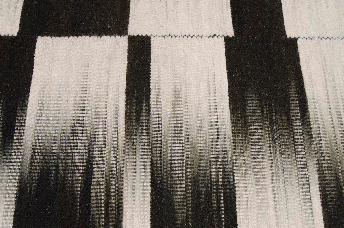 Kilim Black - White – kilim – ambientata