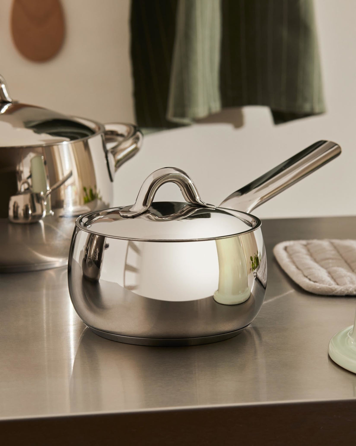 Mami – casseruola a manico lungo - Sag 80 - Alessi - Complemento