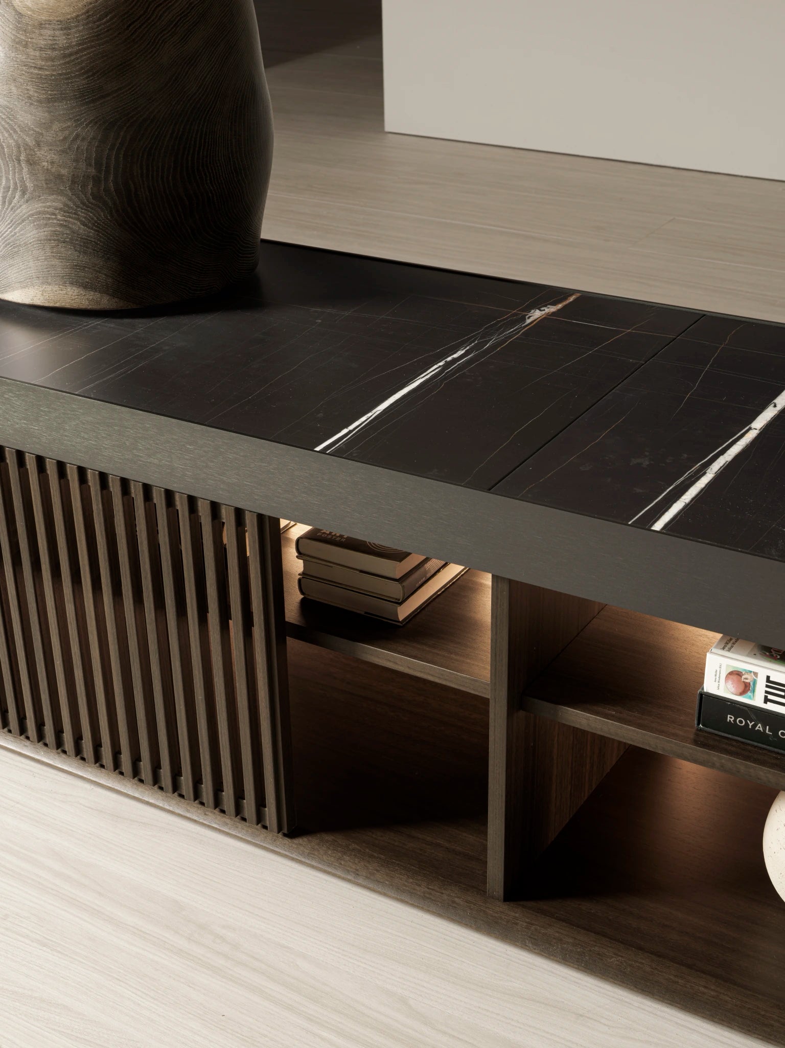 LIVING BOX madia
