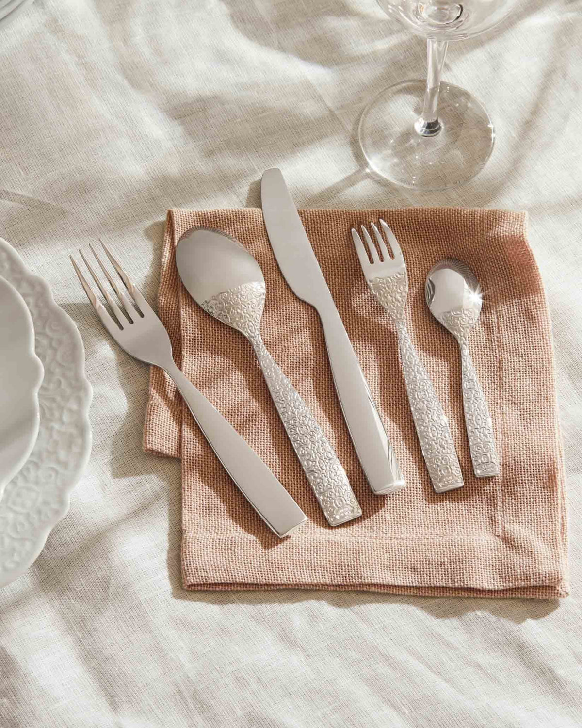 Dressed – servizio di posate 5 pezzi - Sag 80 - Alessi - Complemento