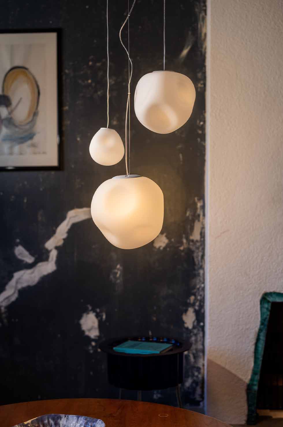 Hoba – lampada a sospensione – ambientata