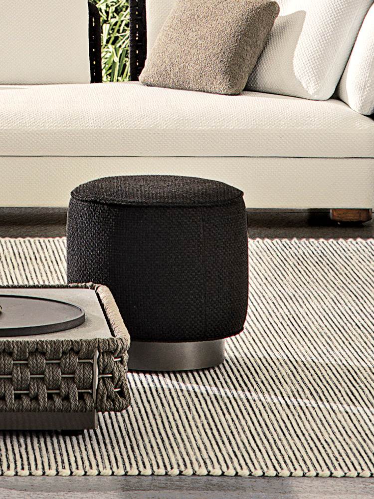 Yves Outdoor – pouf outdoor - Sag 80 - Minotti - Pouf