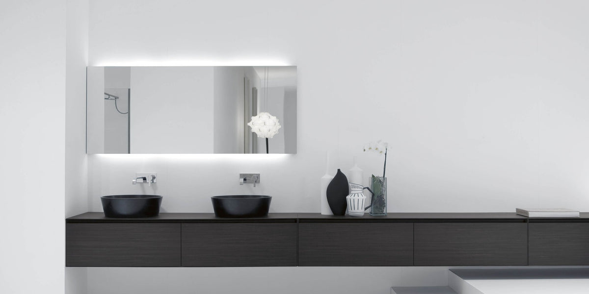 Flash – specchio – ambientata