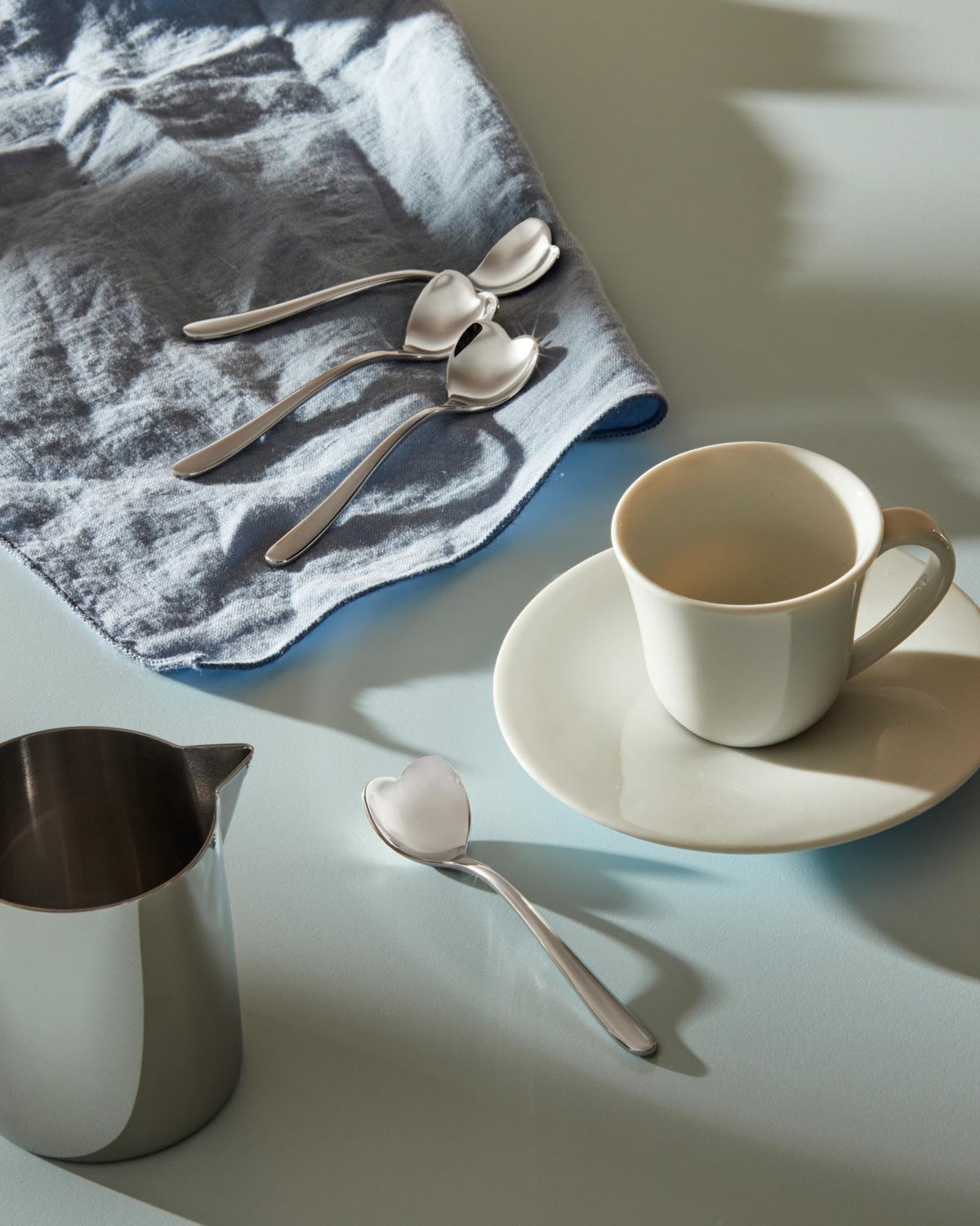 MMI08 – set di 4 cucchiaini da caffè – ambientata