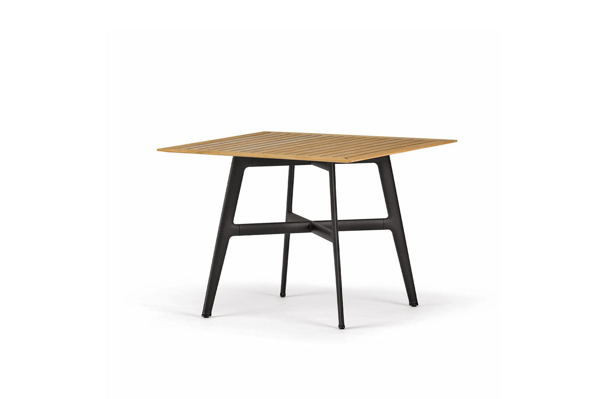Seax – tavolo da pranzo (dining table 100x100 black pepper) – ambientata