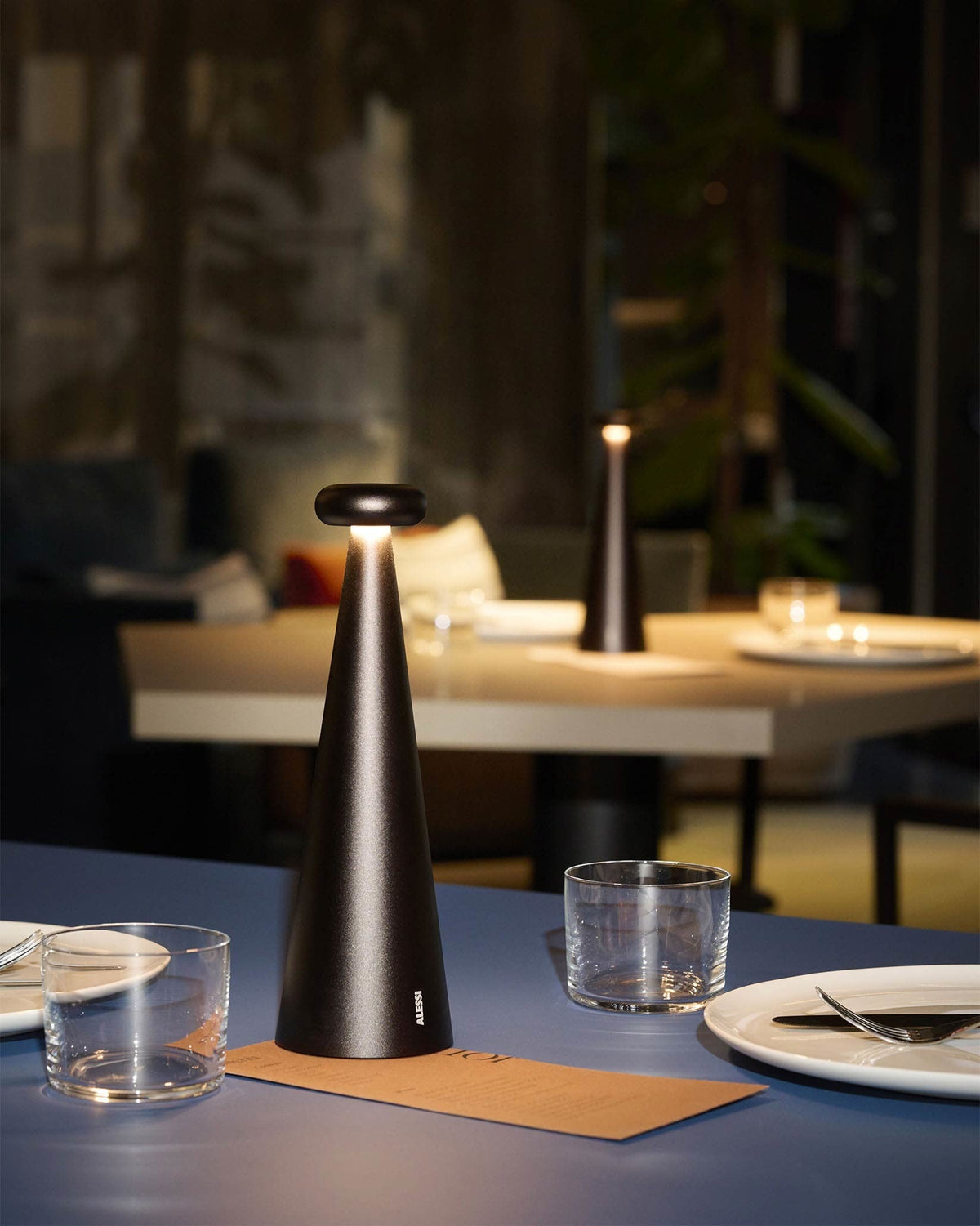 Bedin – lampada da tavolo - Sag 80 - Alessi - Tavolo