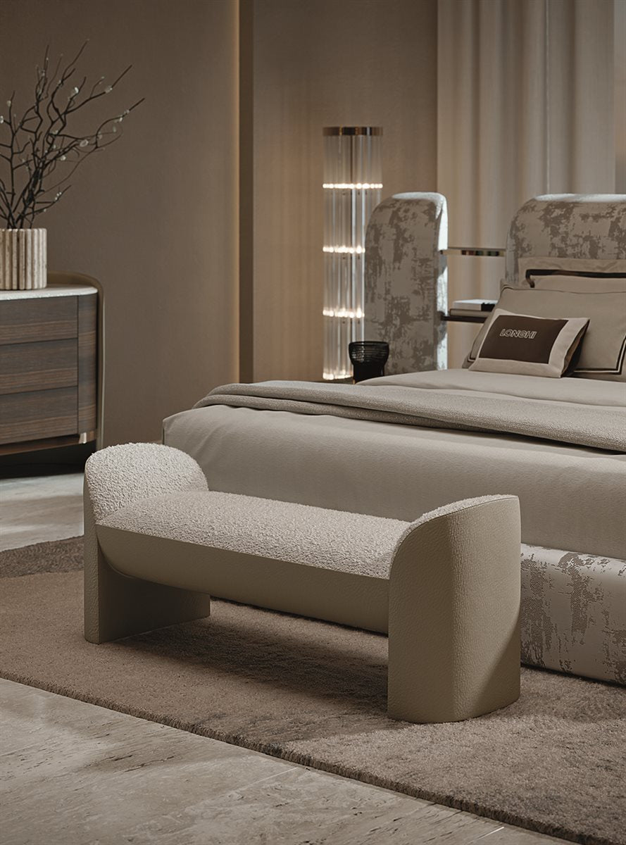 Myra – panca – ambientata